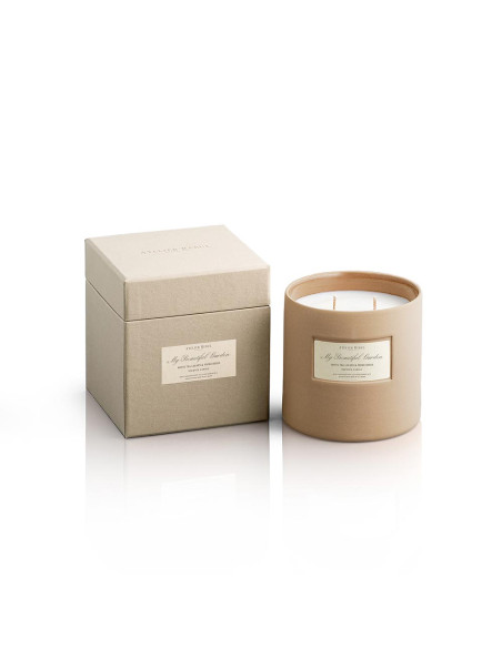 Ароматична свічка  ATELIER REBUL White Tea Leaves & Fresh Roses 650 г