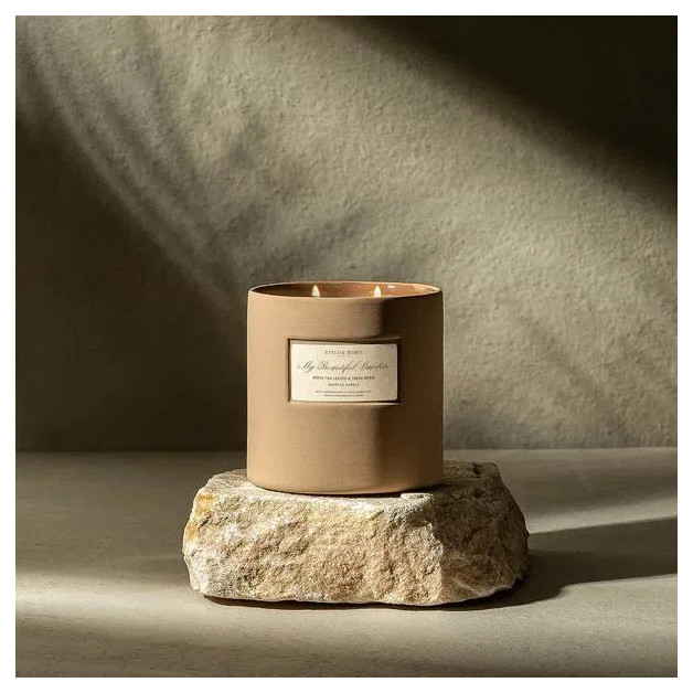 Ароматическая свеча ATELIER REBUL White Tea...